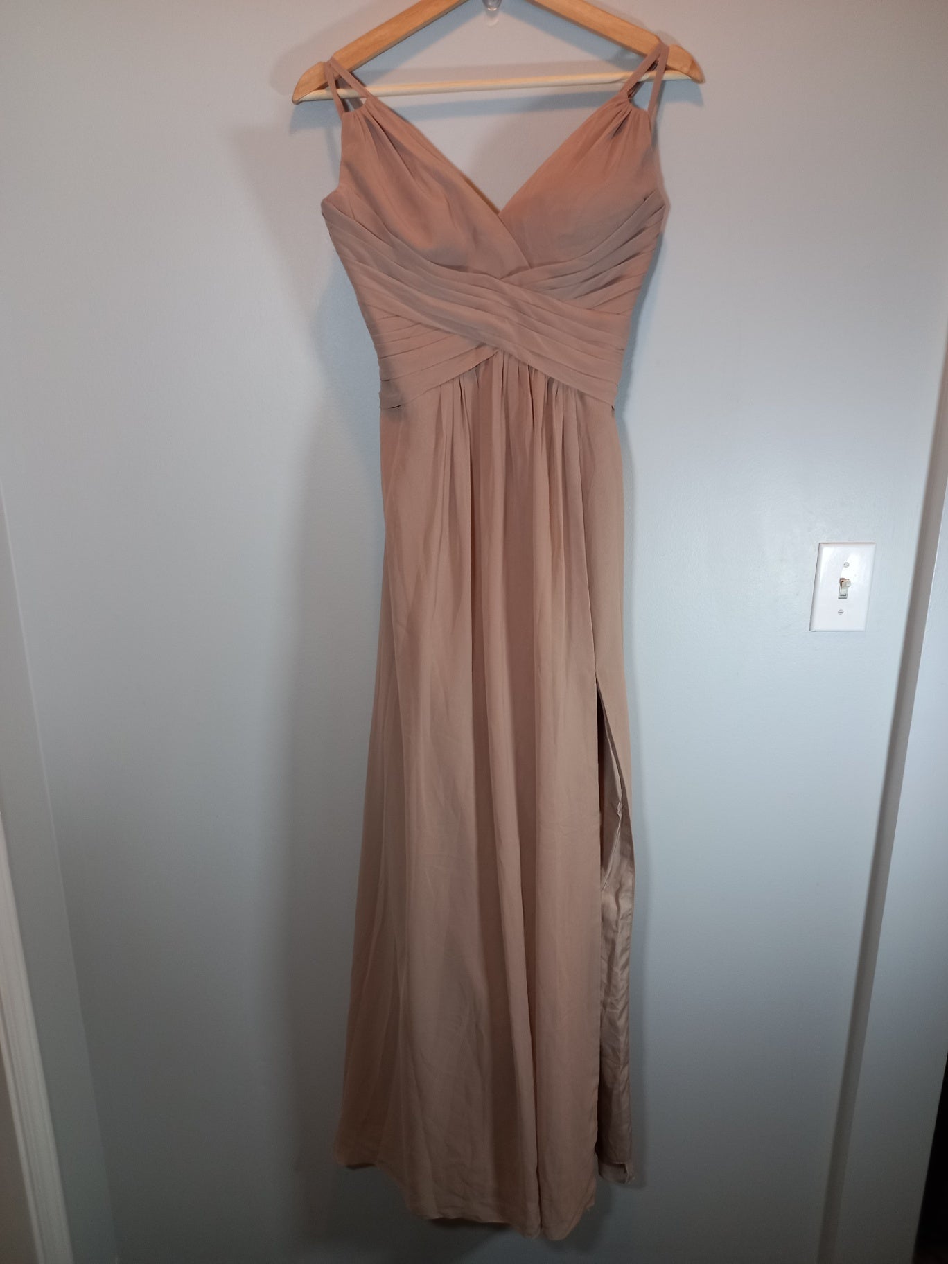 NWT Azazie a-line taupe chiffon formal dress- SZ 6