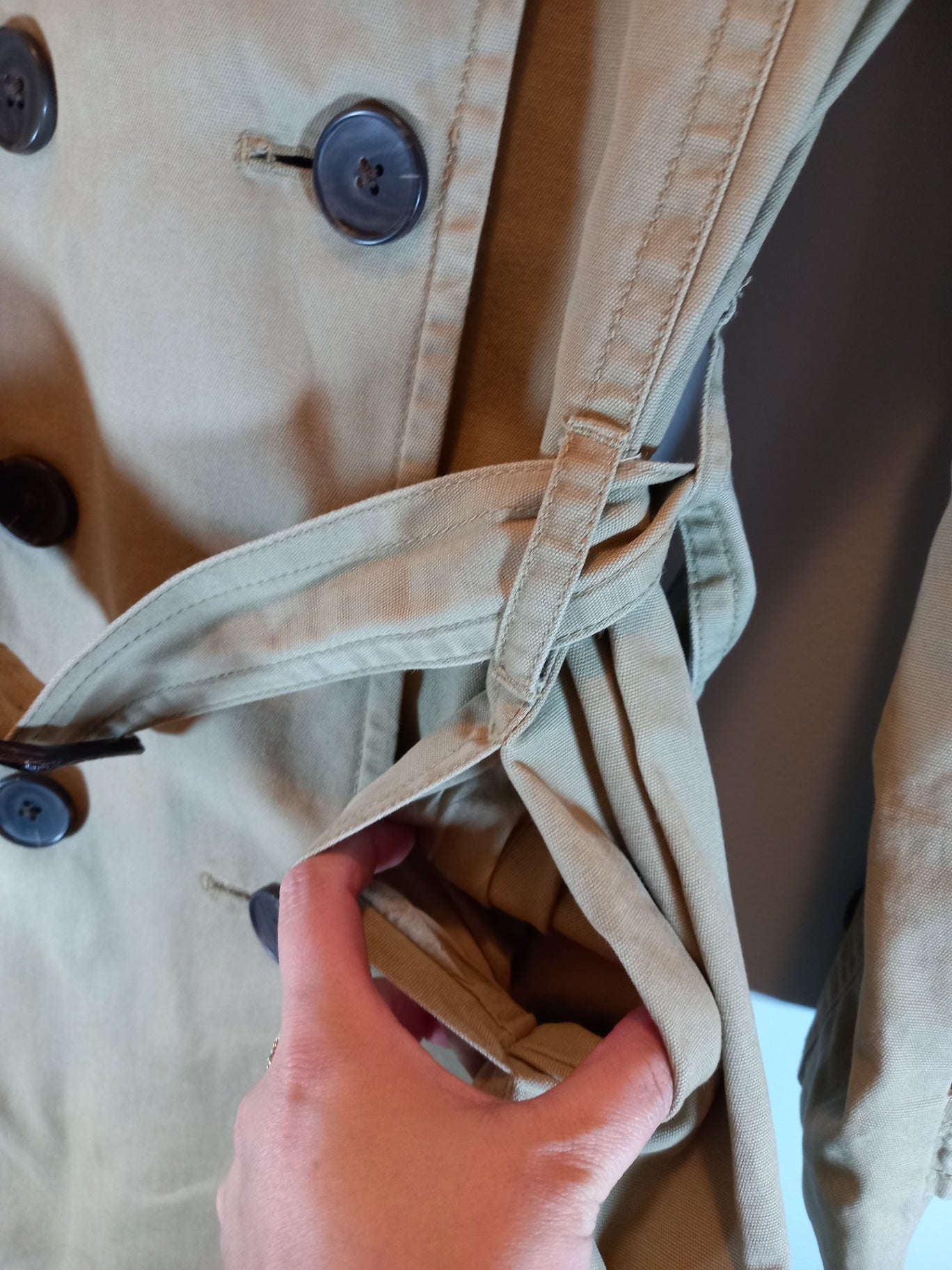 Gap tan trench coat - X-Small (Minor Flaw)