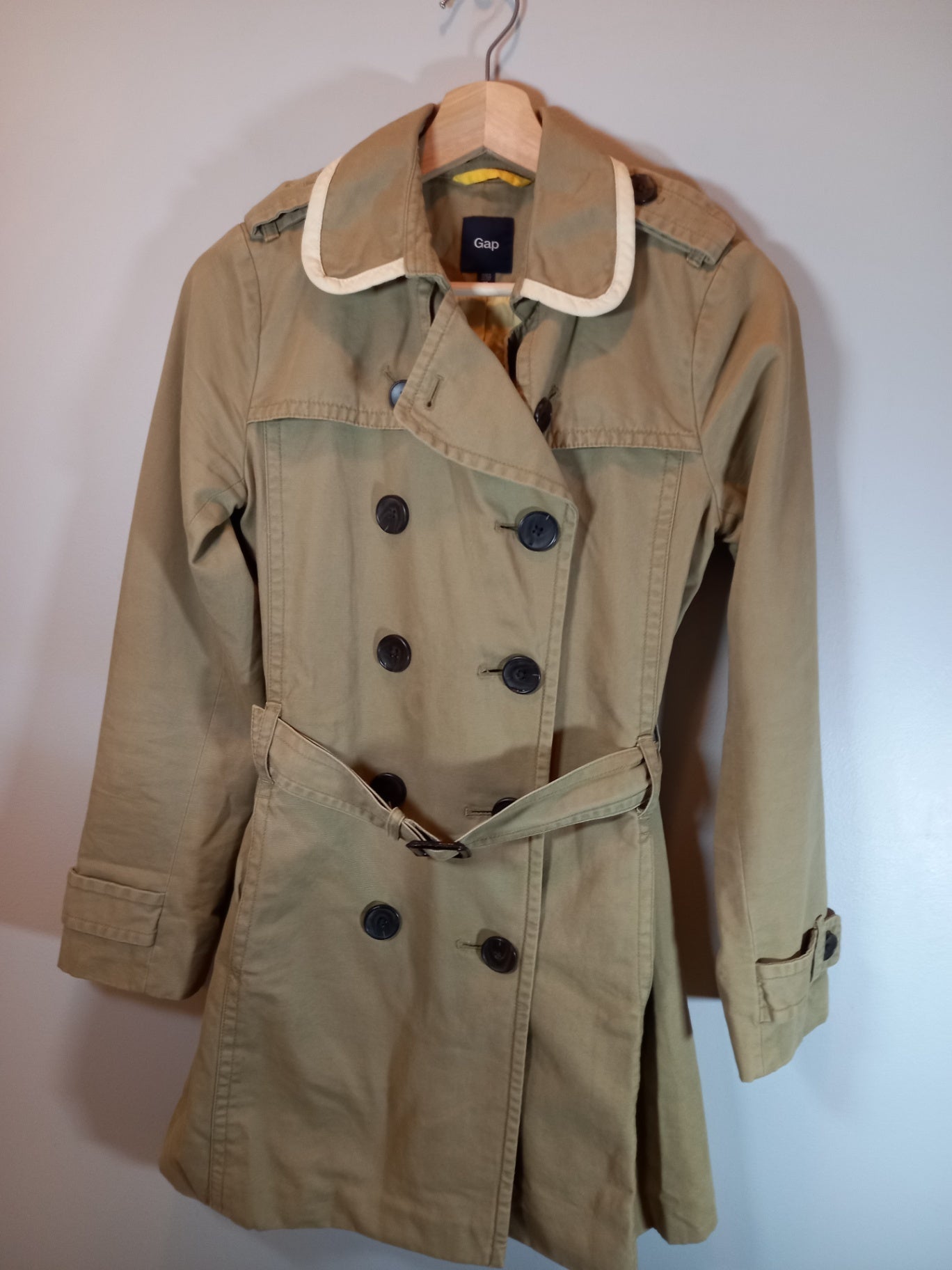 Gap tan trench coat - X-Small (Minor Flaw)