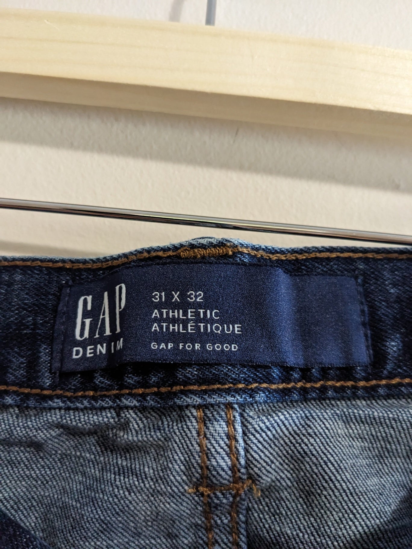 Gap athletic fit Men's jeans - 31x32