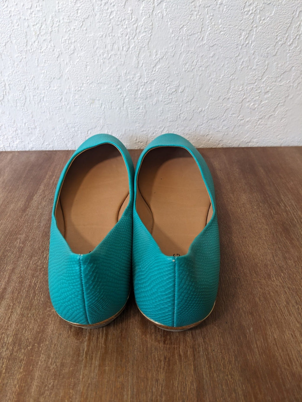 Call it Spring teal flats - SZ 10