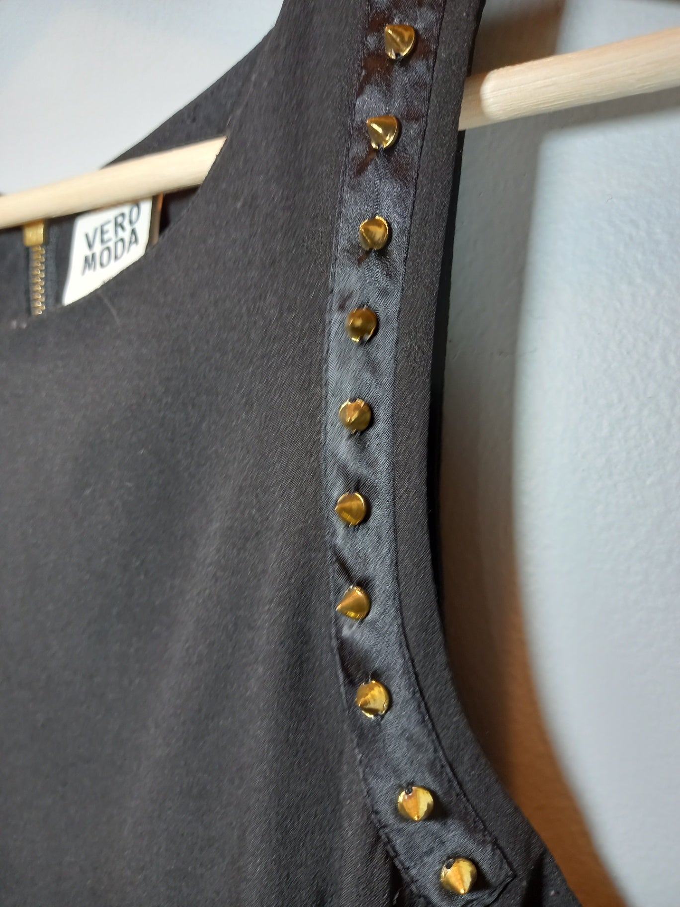 Vero Moda black sleeveless dress - XS (Minor Flaw)