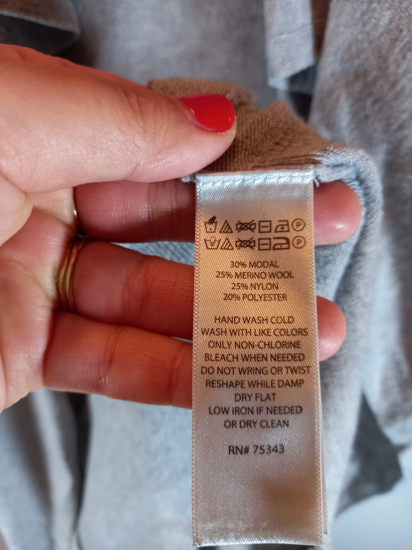 Tahari cardigan - Medium