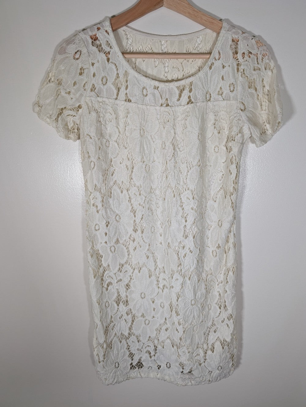 Hollister floral lace dress - small