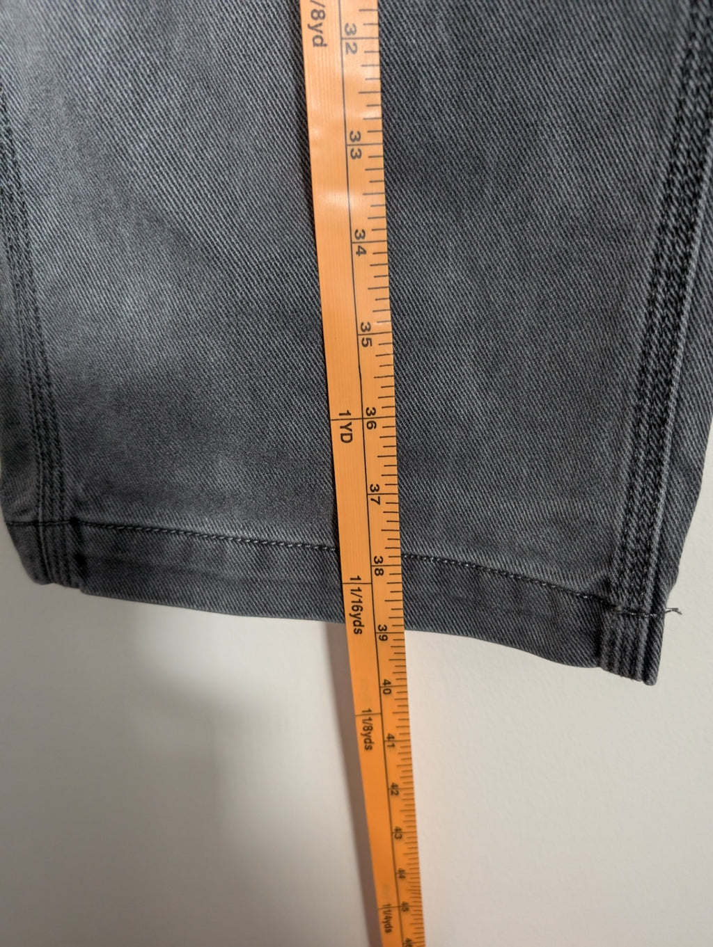TNA grey greenwich carpenter pants - SZ 4 (Minor Flaw)