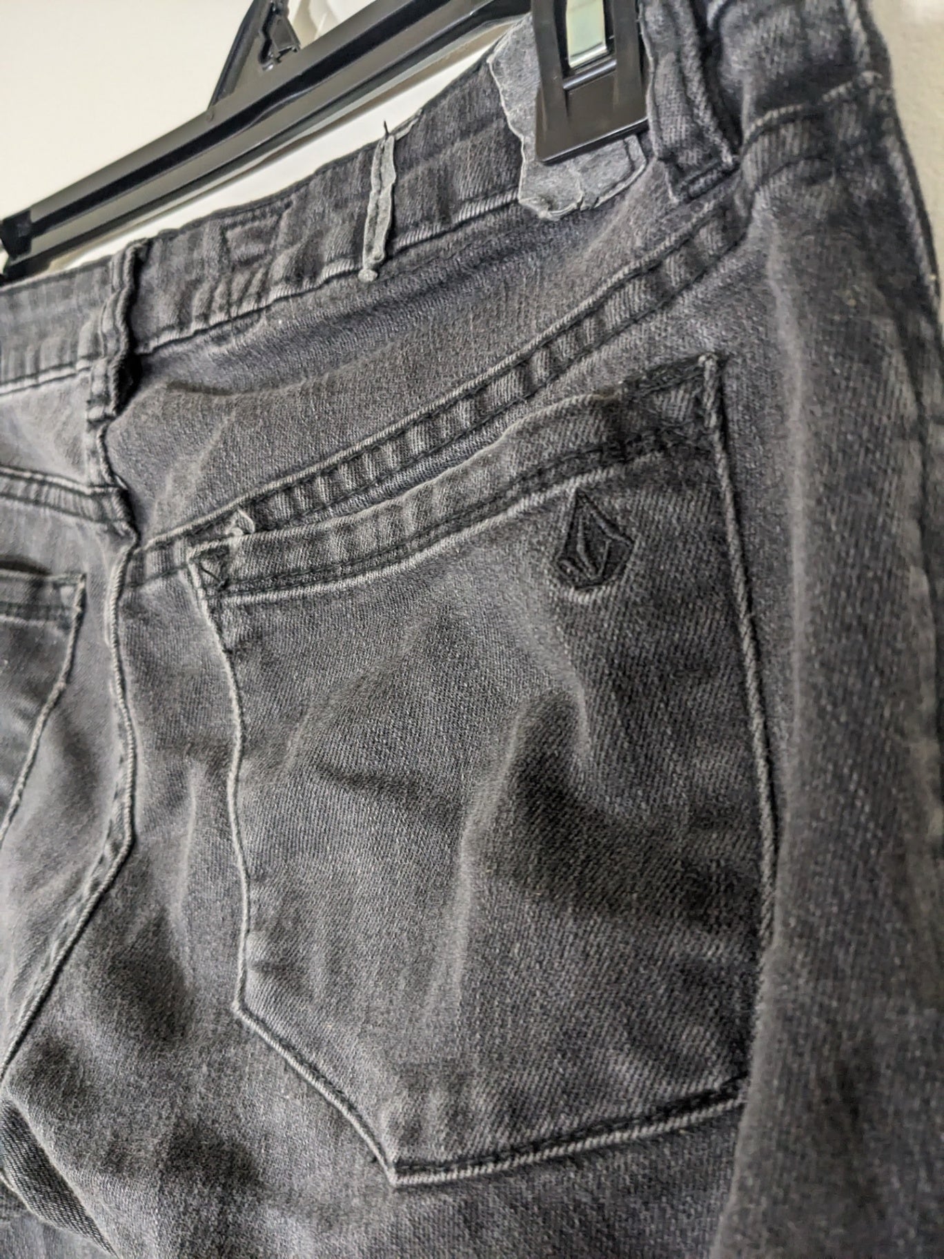 Volcom straight leg jeans - SZ 27