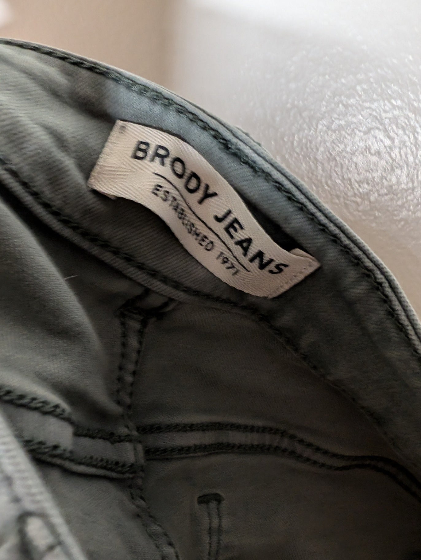 Brody Jeans mid-rise skinny - 32W X 31L