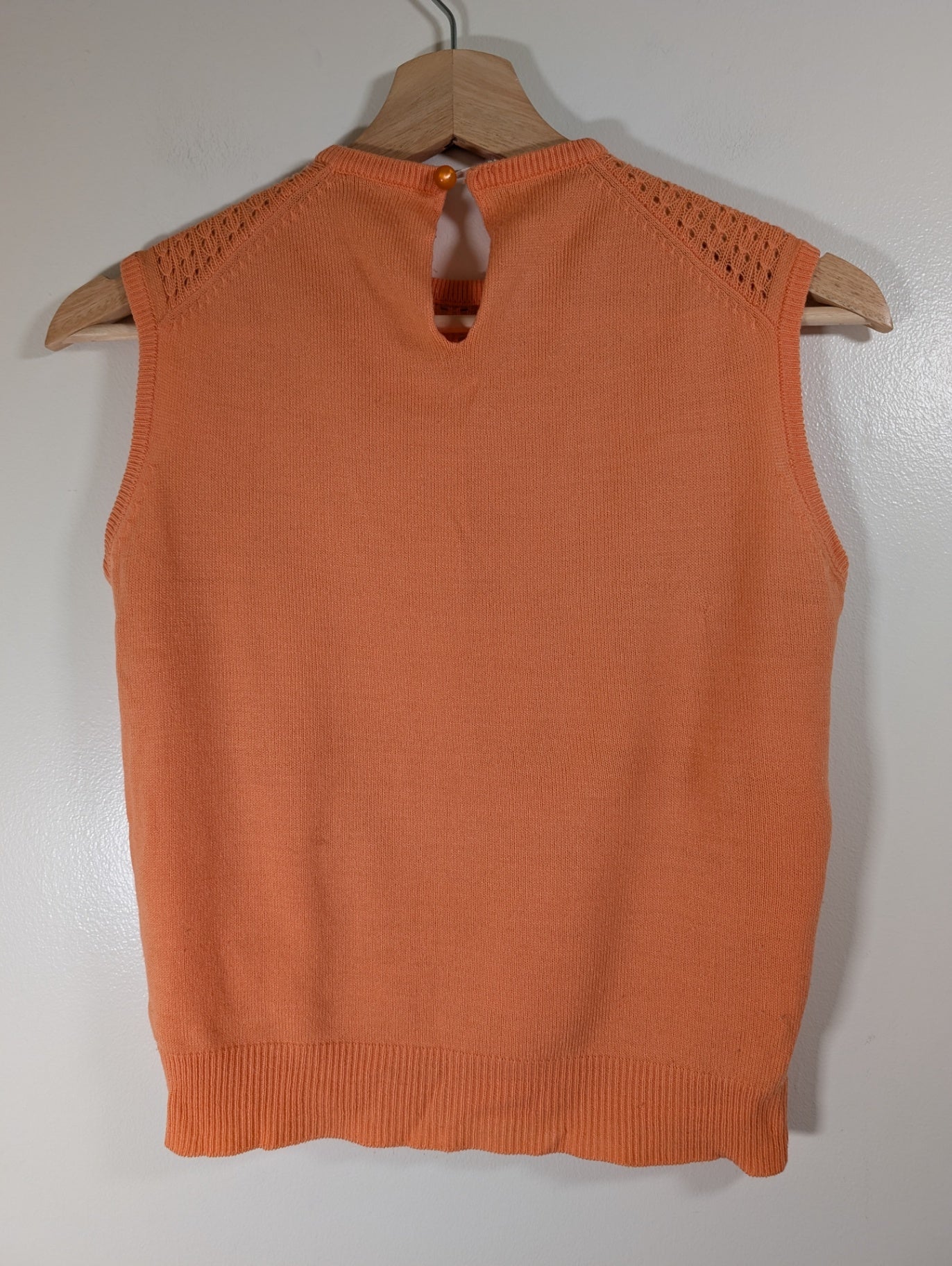 No label orange crop knit blouse - appears small