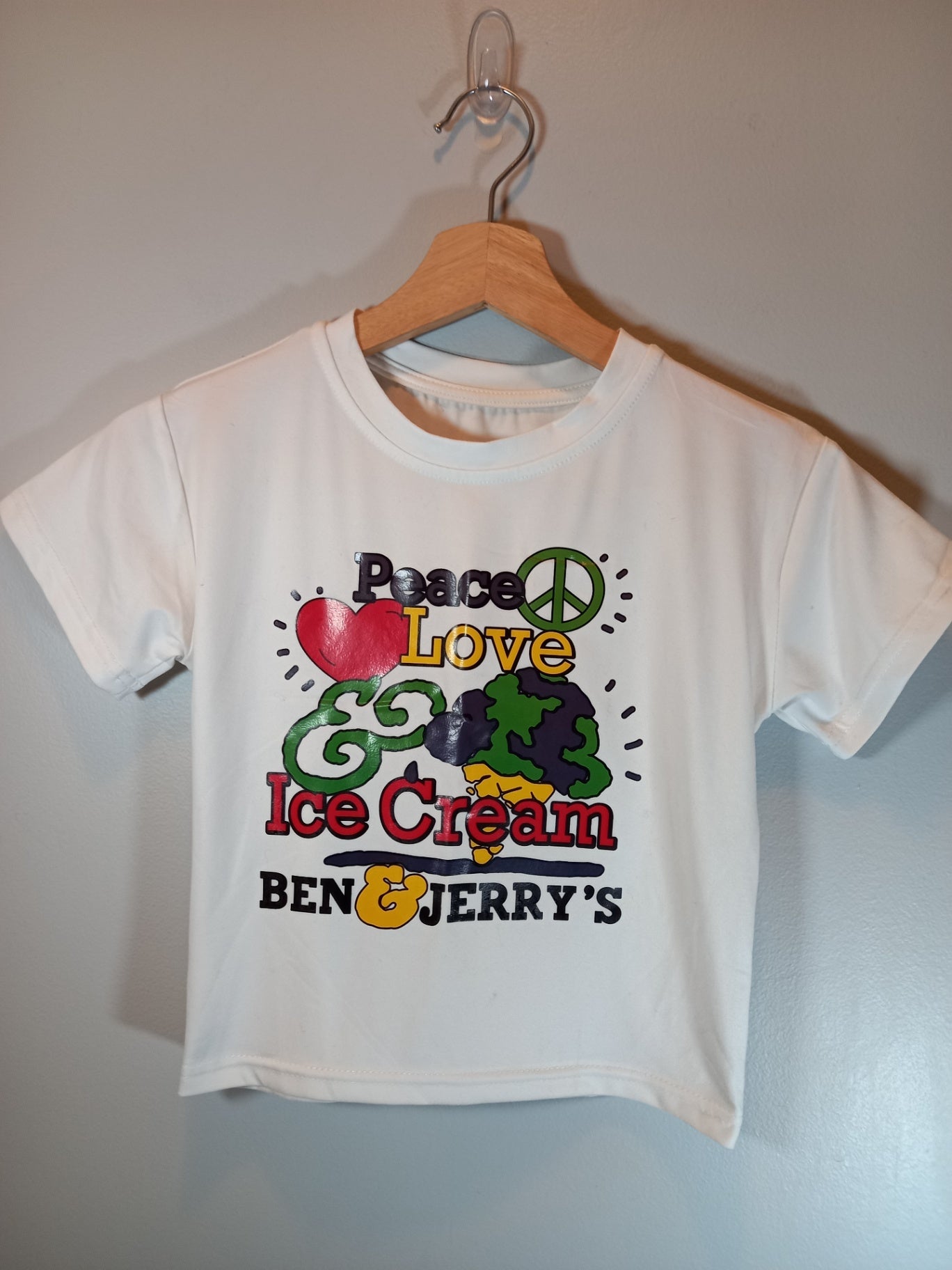 Ben & Jerry's ice cream crop graphic tee - Small