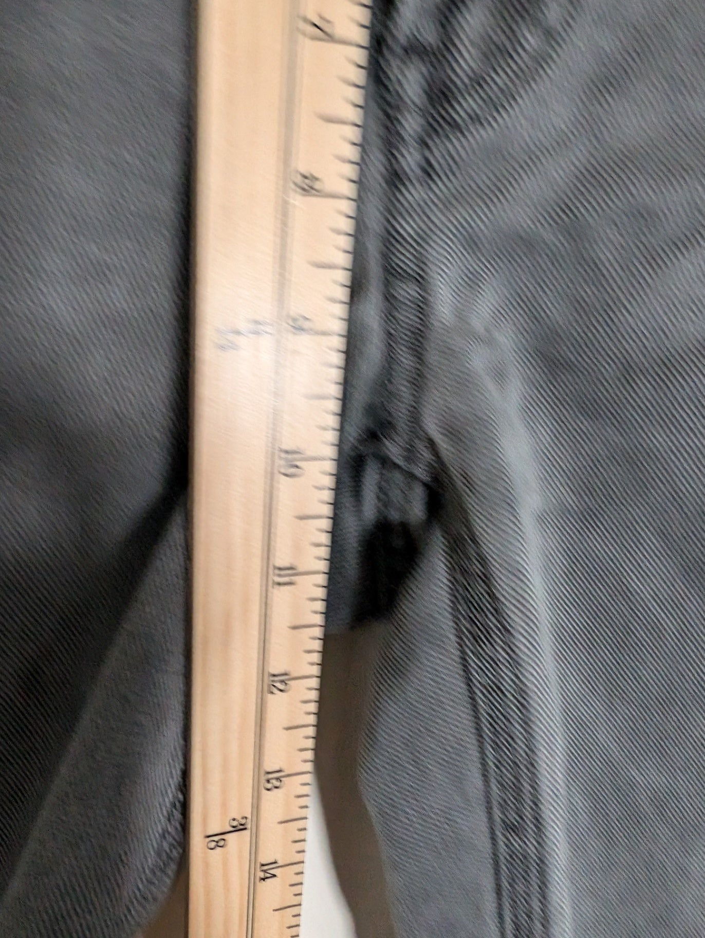 TNA grey greenwich carpenter pants - SZ 4 (Minor Flaw)