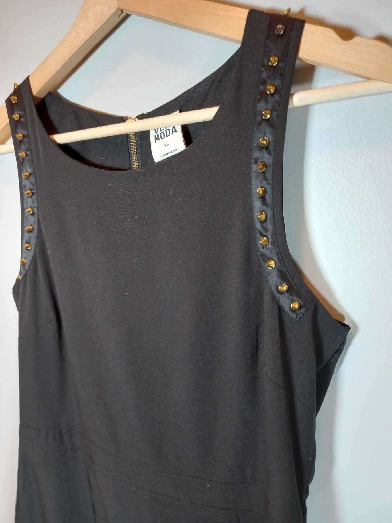 Vero Moda black sleeveless dress - XS (Minor Flaw)