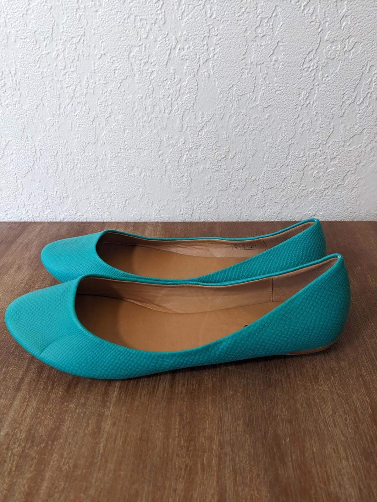 Call it Spring teal flats - SZ 10