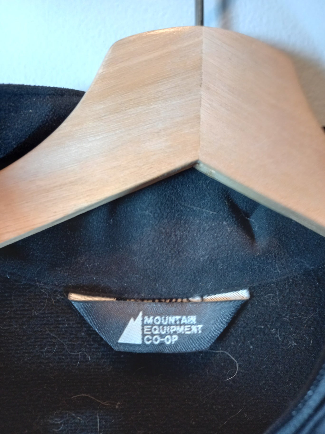 MEC Polartec black soft shell jacket - appears small