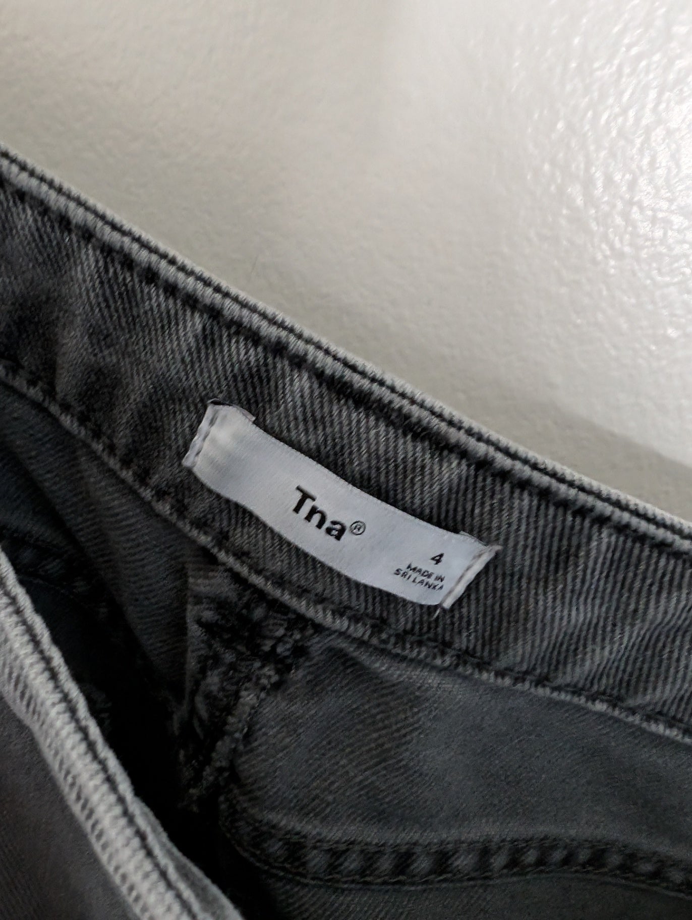 TNA grey greenwich carpenter pants - SZ 4 (Minor Flaw)