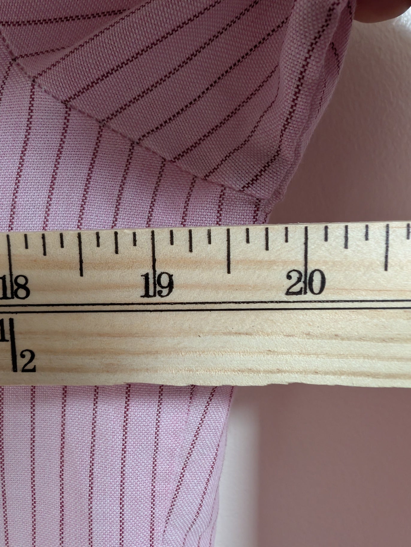 No label pink button up - appears medium (Minor Flaw)