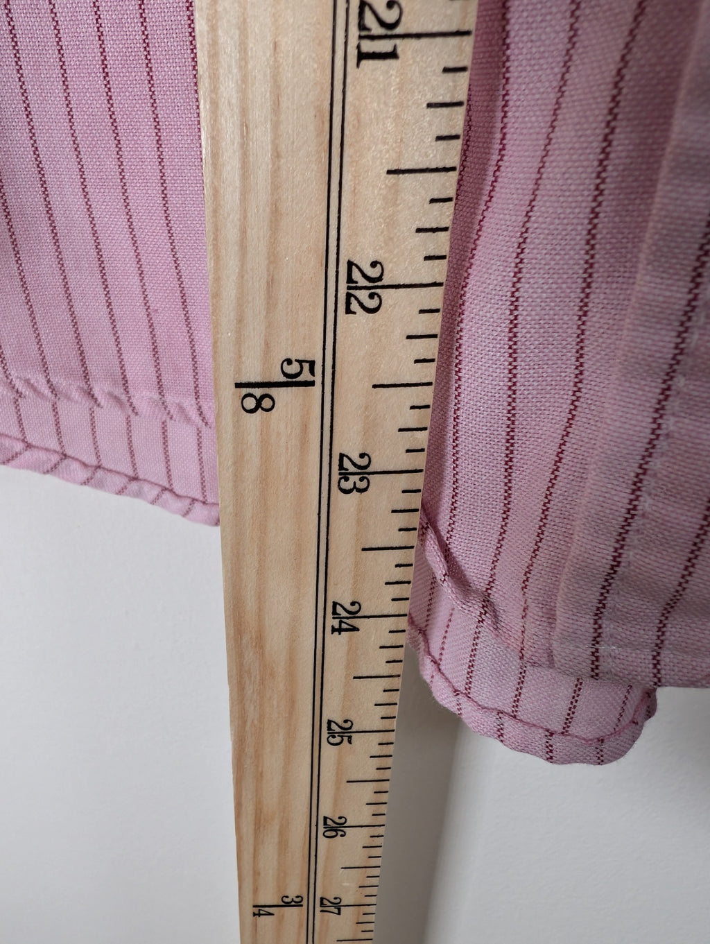 No label pink button up - appears medium (Minor Flaw)
