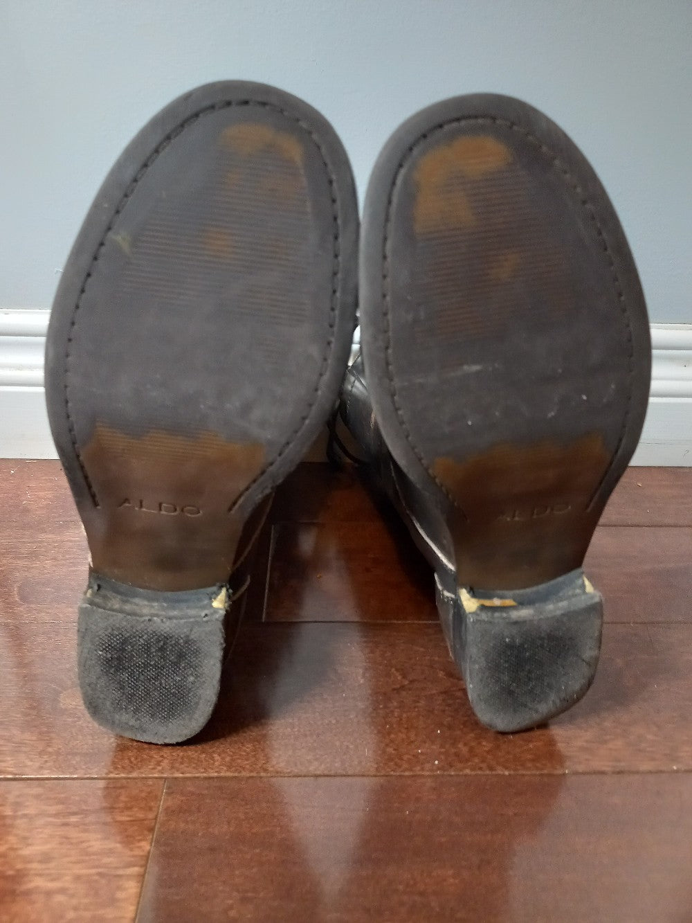 Aldo lace up boots - SZ 8 (Minor Flaw)
