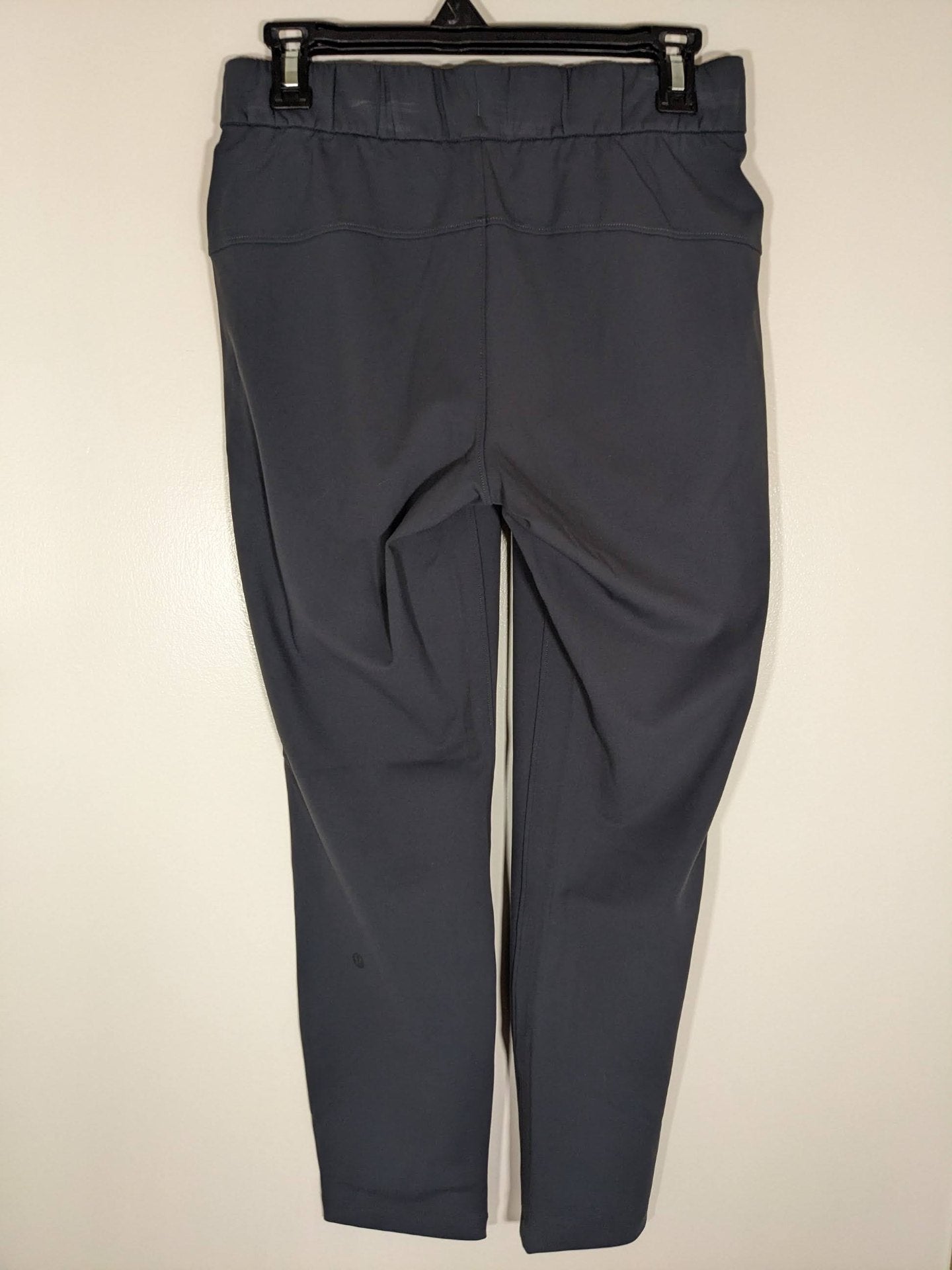 Lululemon On The Fly Dark blue jogger - SZ 4
