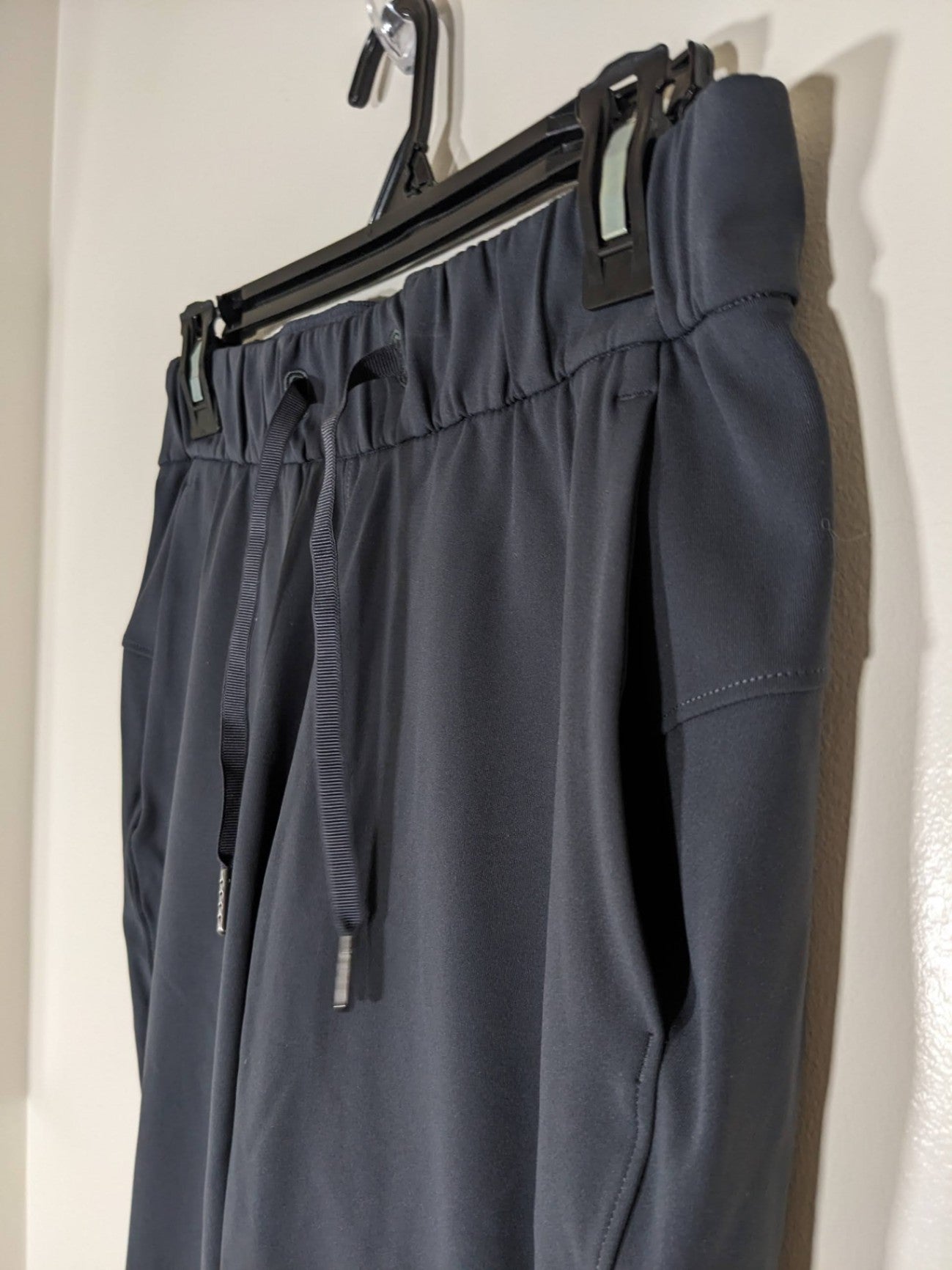 Lululemon On The Fly Dark blue jogger - SZ 4