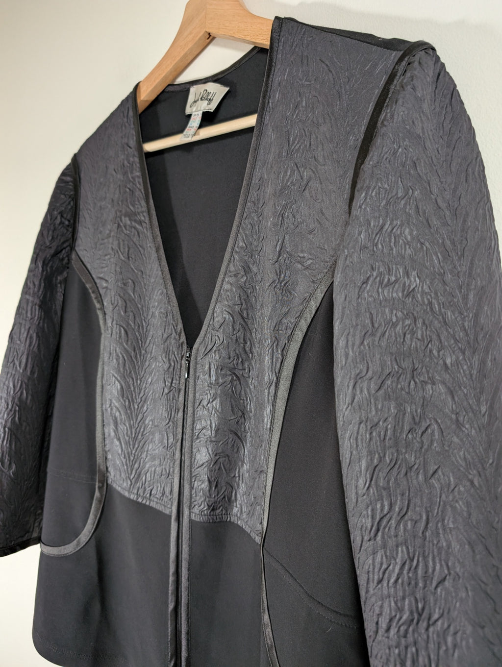 Joseph Ribkoff black jacket - SZ 14