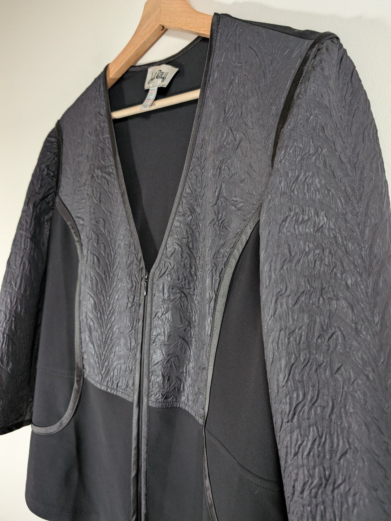 Joseph Ribkoff black jacket - SZ 14