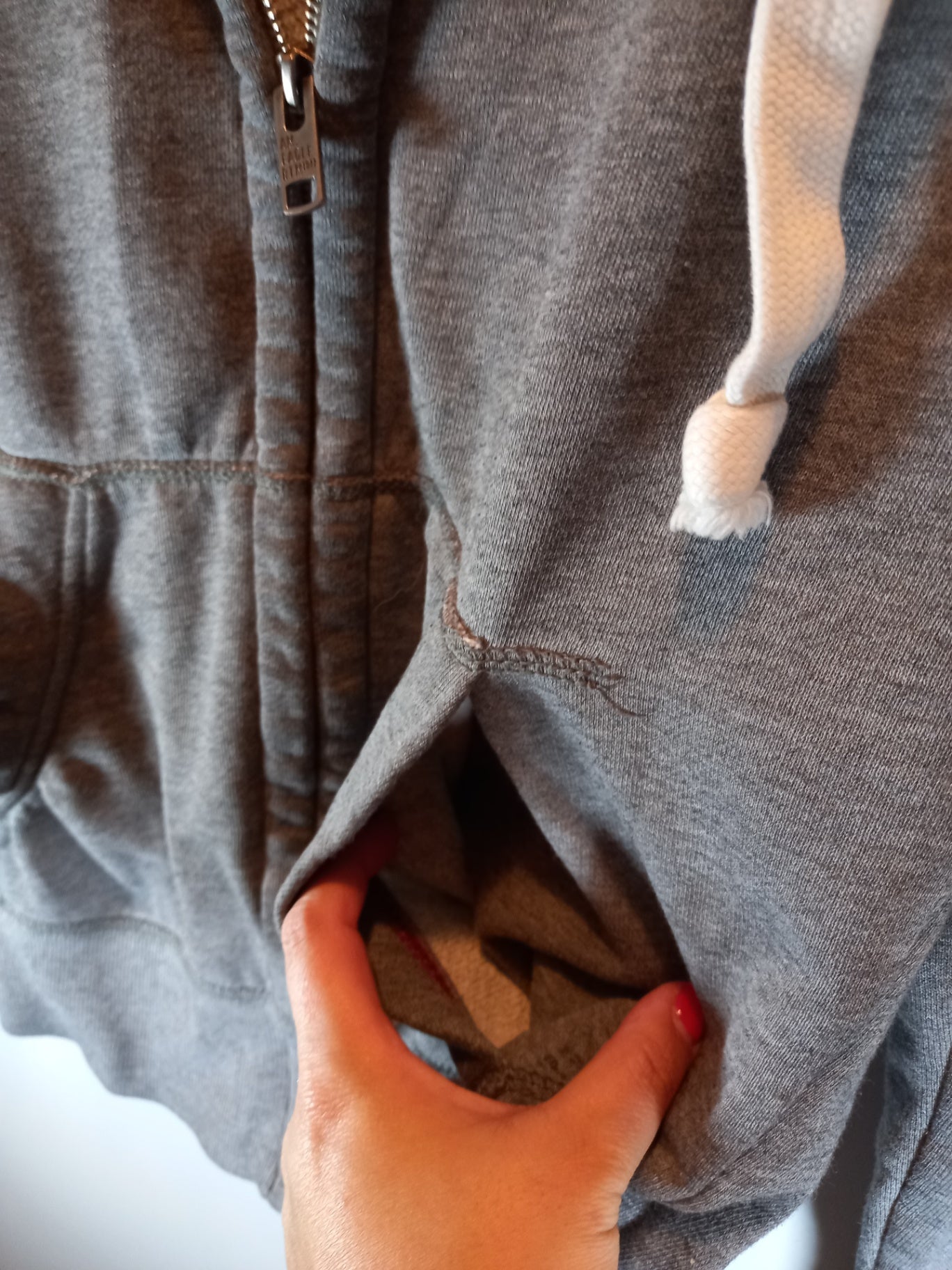 American Eagle grey zip up - Small