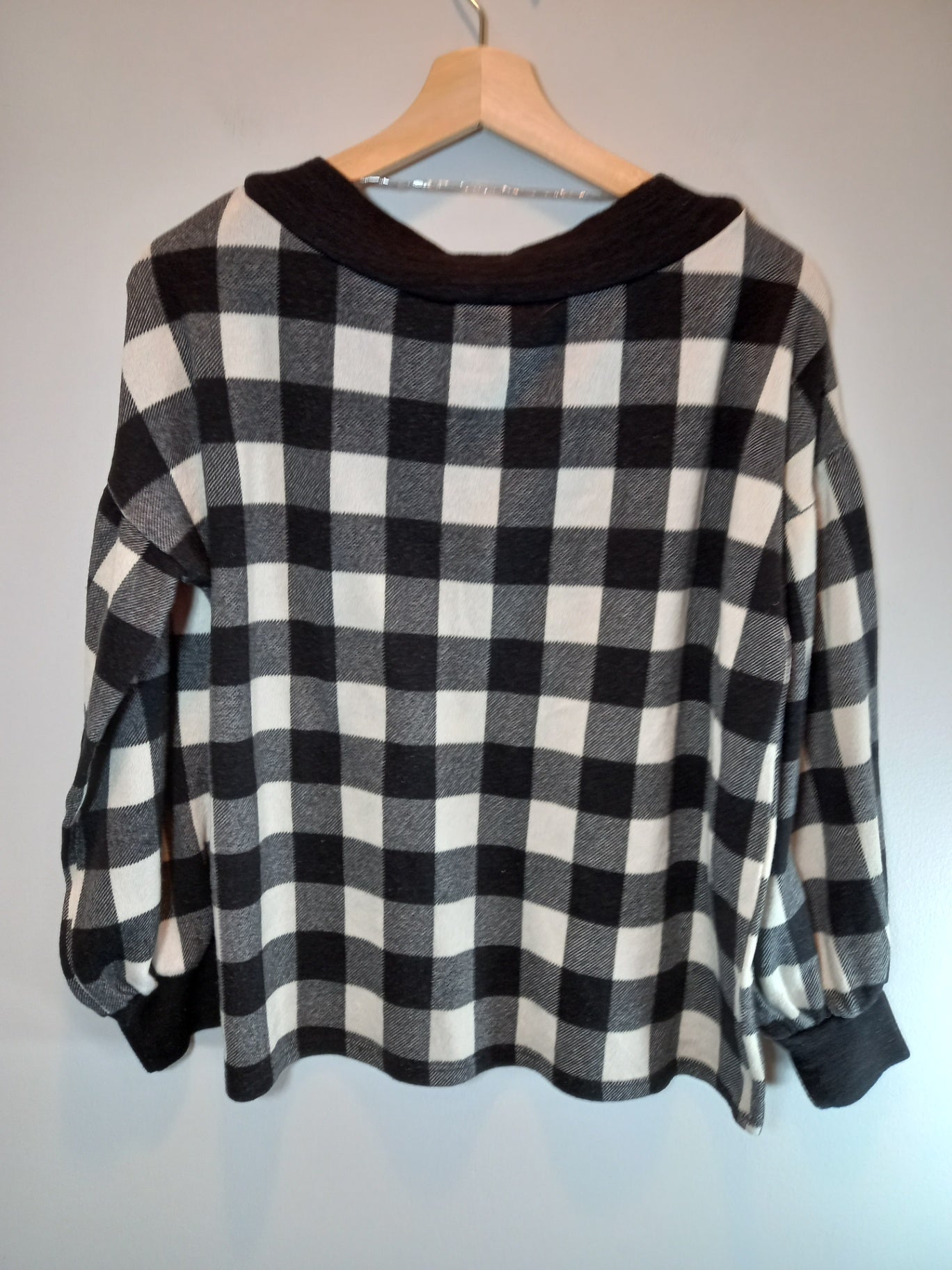 7th Ray puff sleeve sweater - Medium