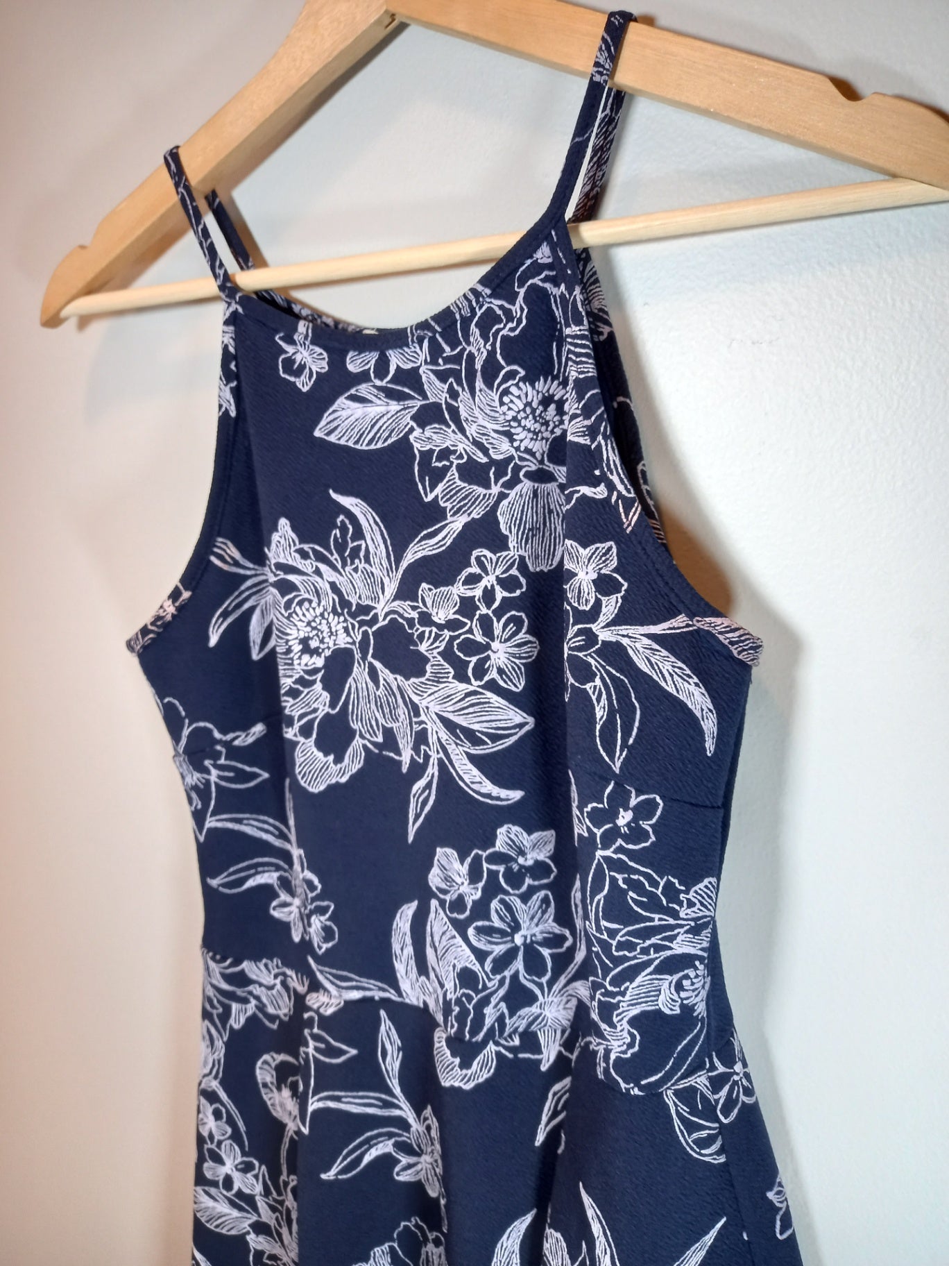 Soprano floral dress - Medium (Minor Flaw)