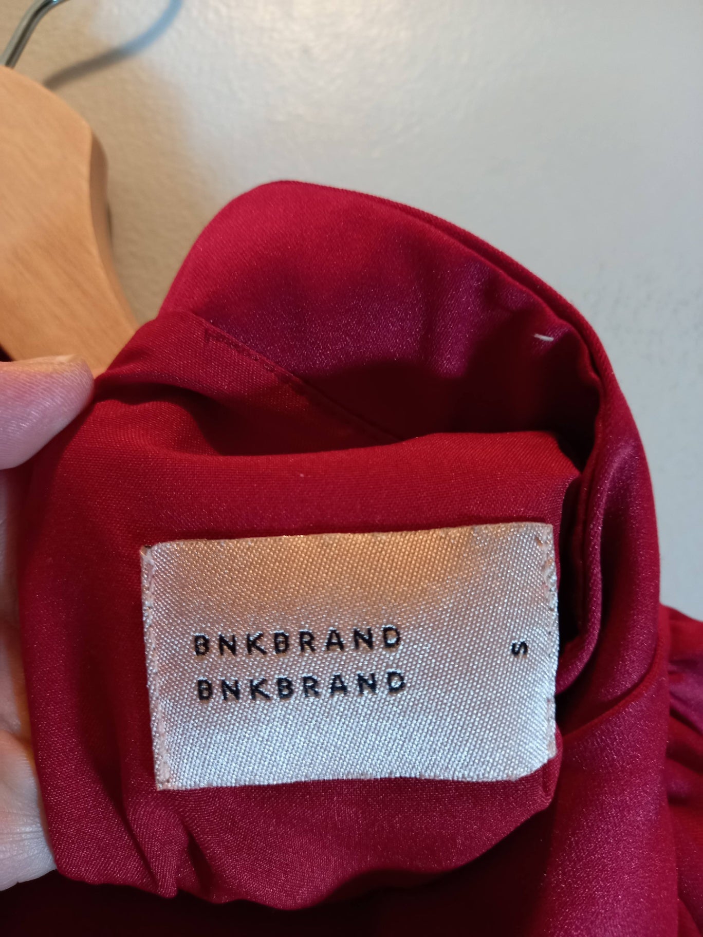 BNK Brand Red Crop Blouse Sz S