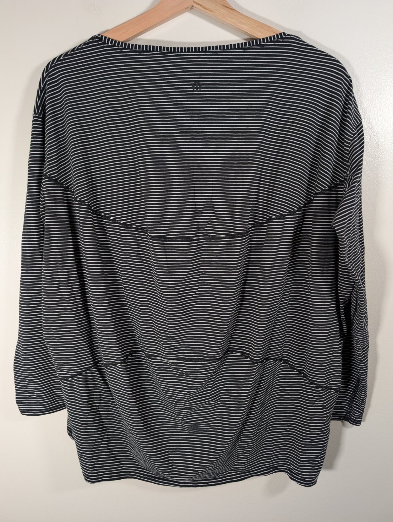 Lululemon Back in Action Long-sleeve - SZ 8
