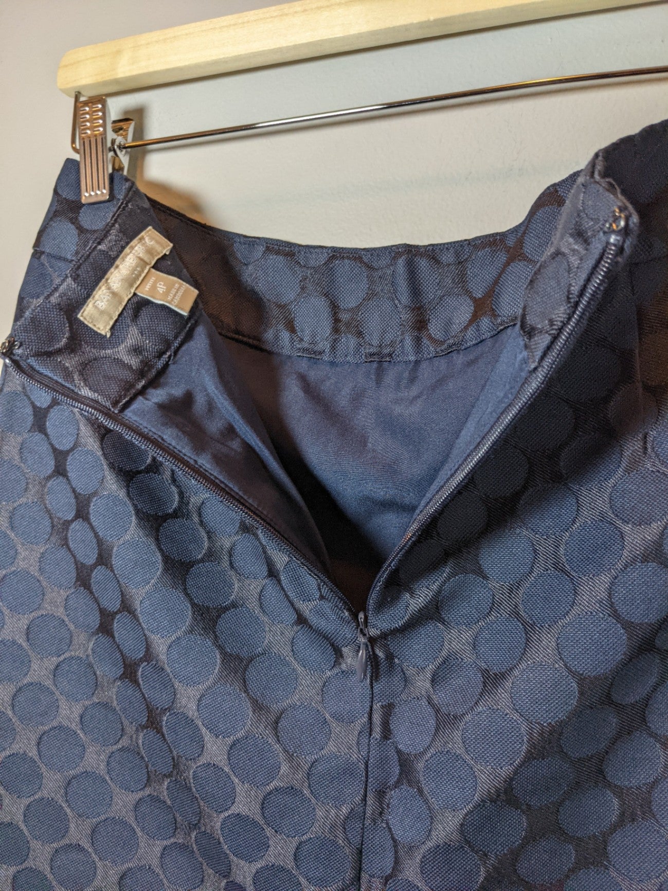 Banana Republic Navy Skirt - Sz 4P