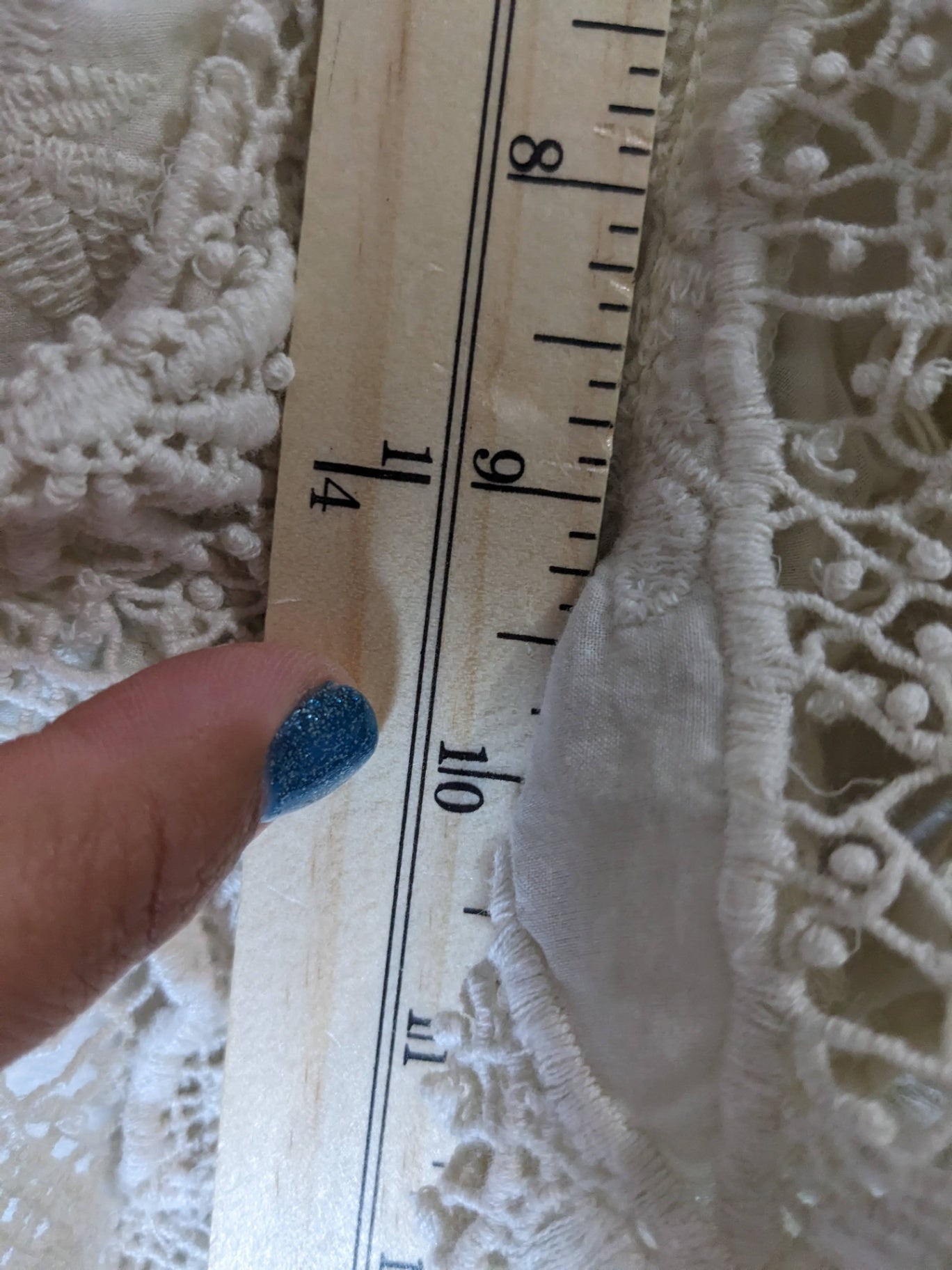 American Eagle Outfitter Crochet Shorts - Small