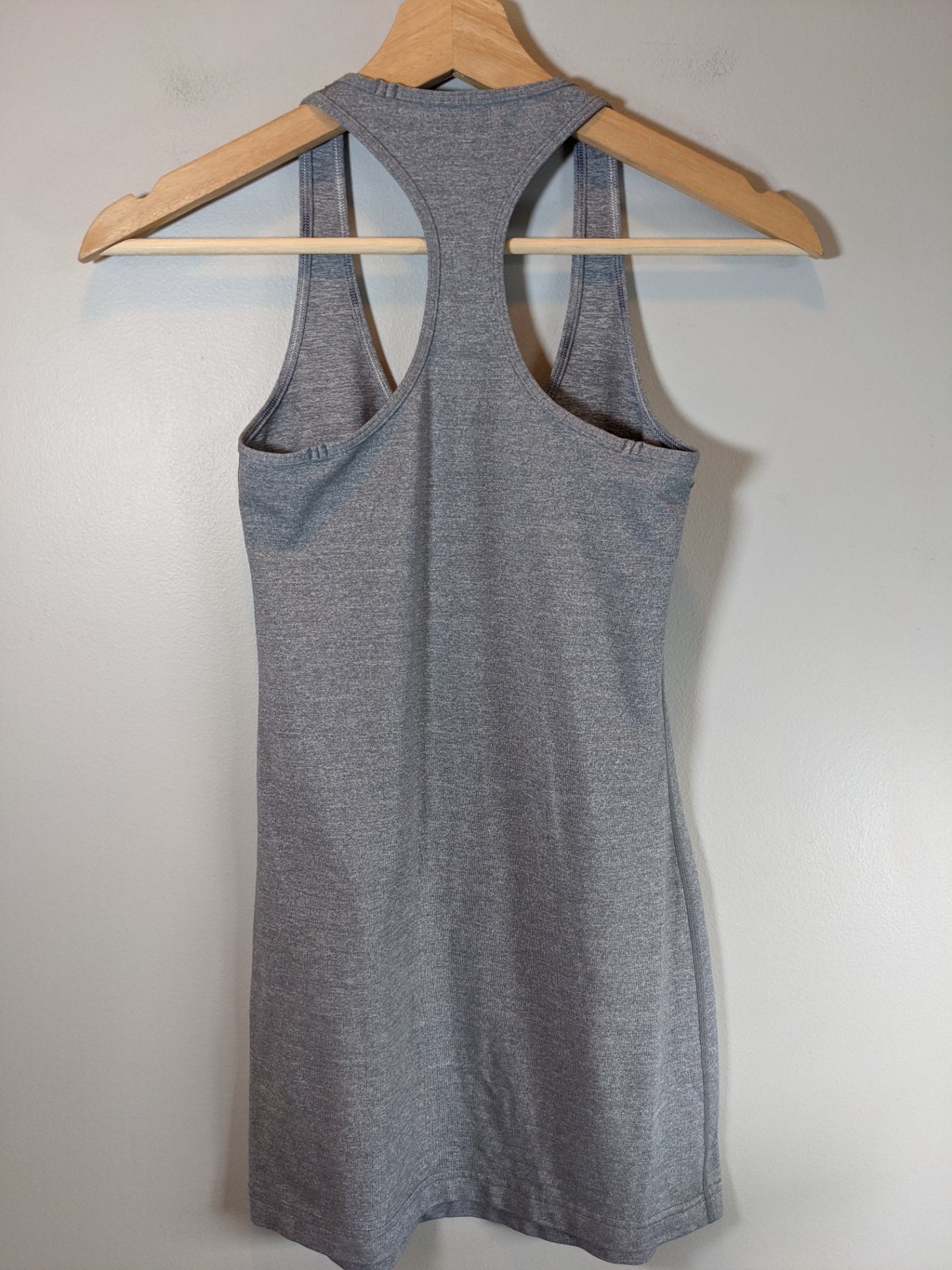 Lululemon Racerback Tank - appears sz 4/6