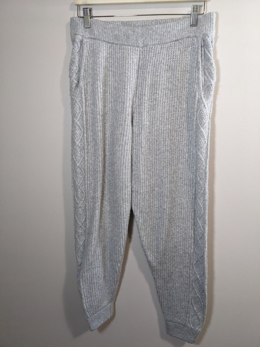 Express Cable Knit Joggers - Medium