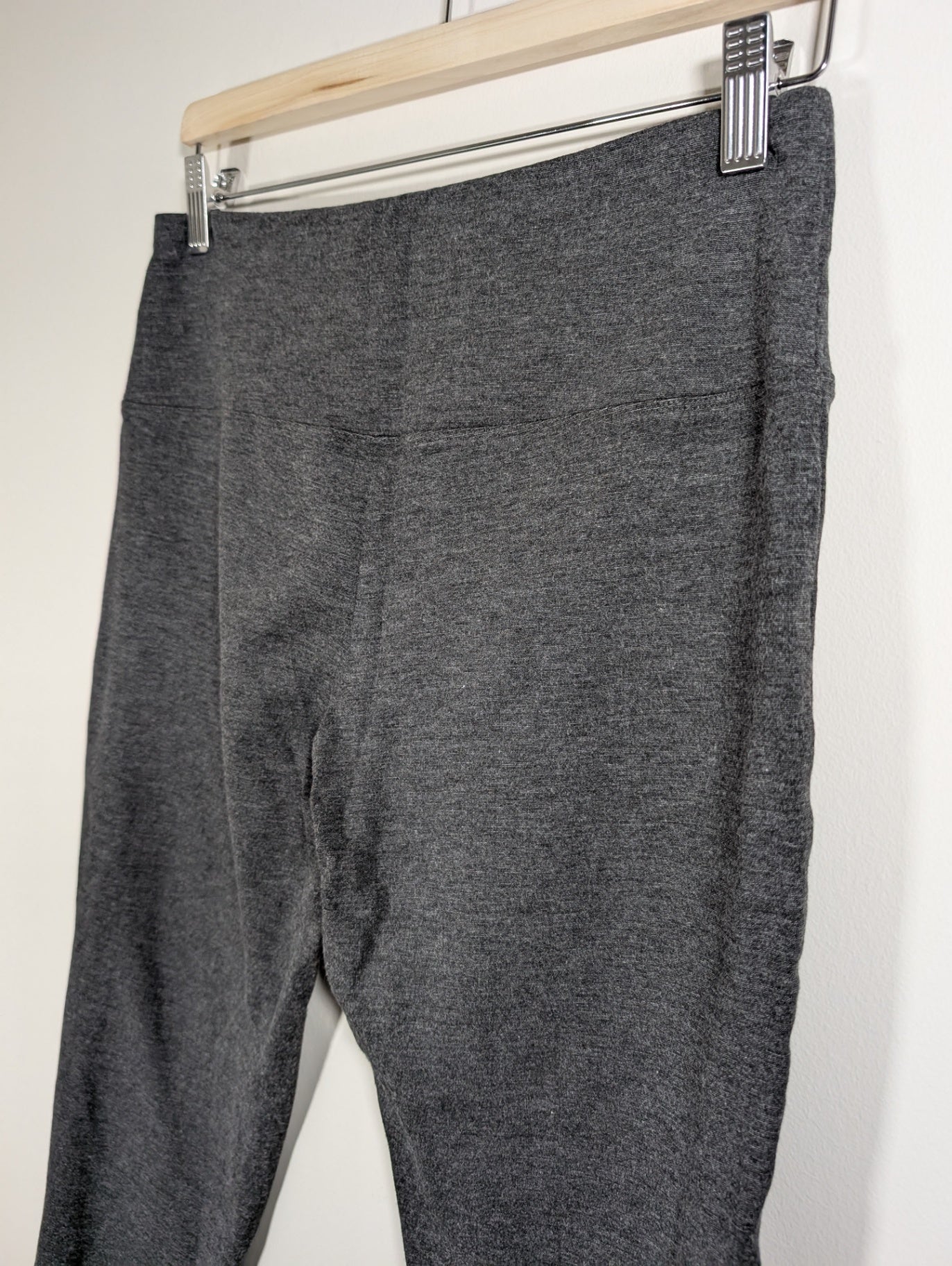 Alexander Jordan Tummy Control Legging - Medium