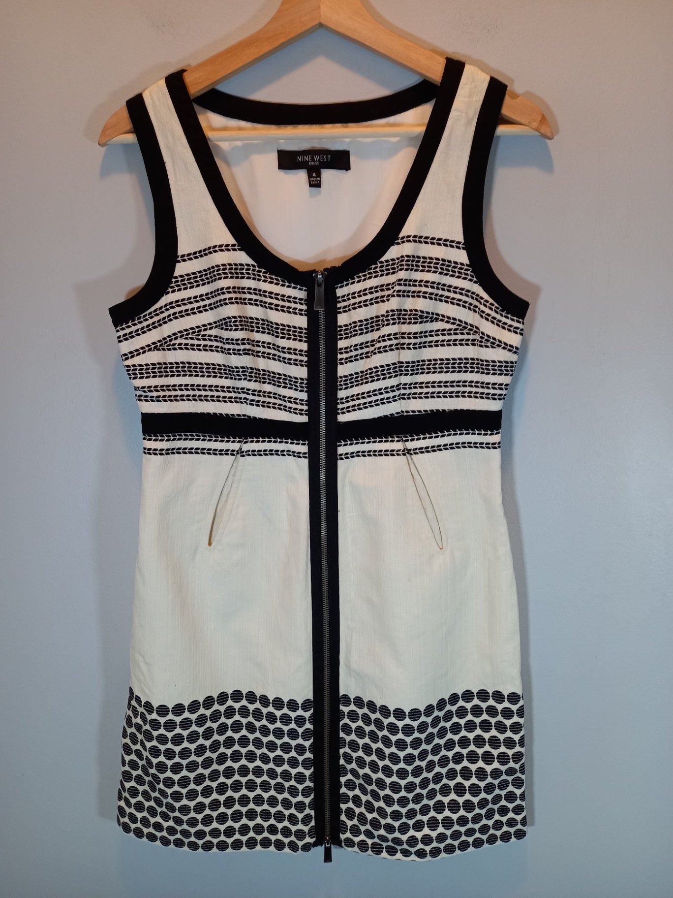 Nine West Sleeveless Dress Sz 4