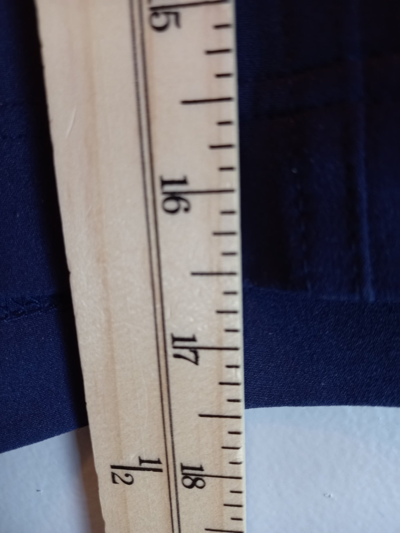 32 Degree  Navy Shorts - Medium