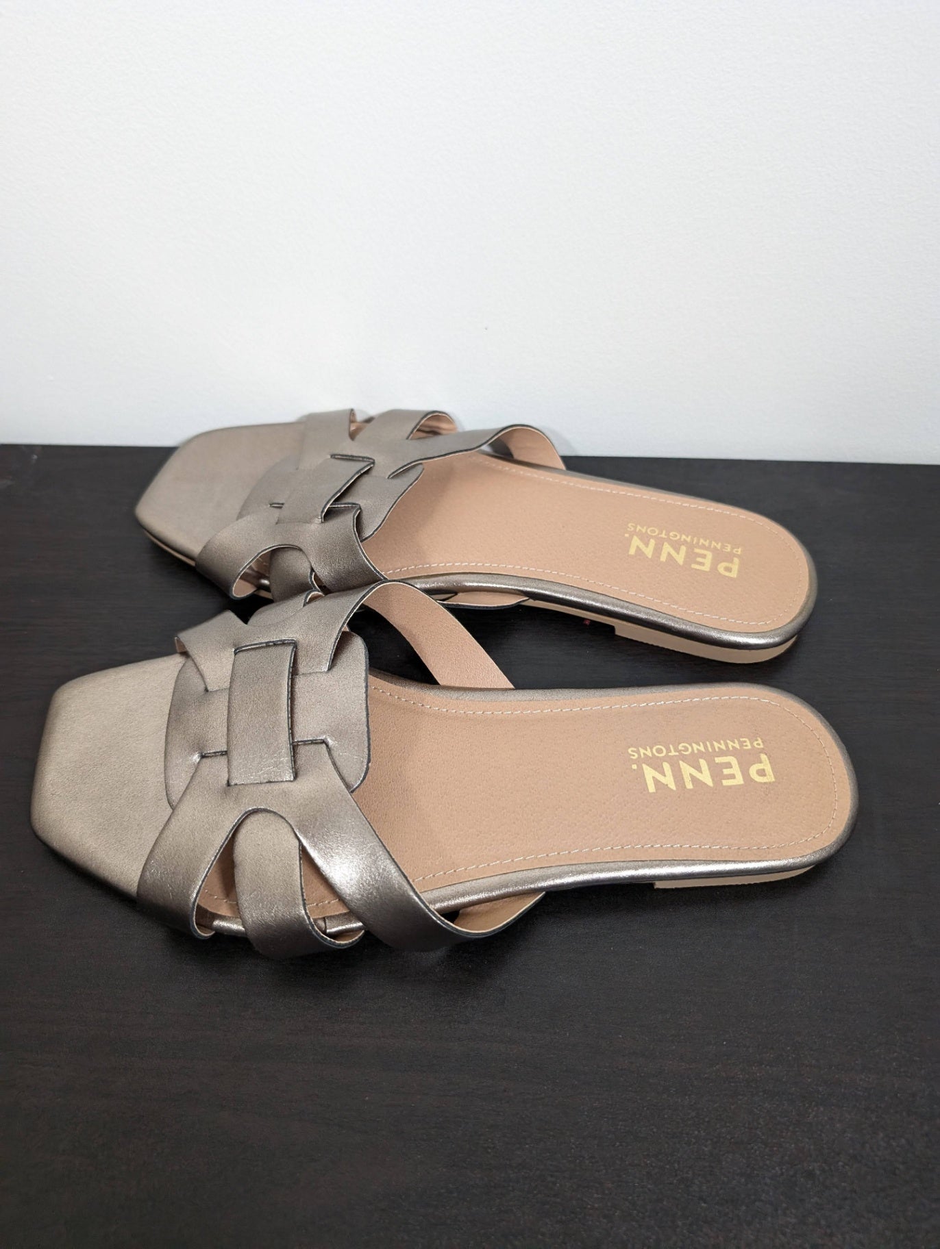 Penningtons gold sandal - 9W