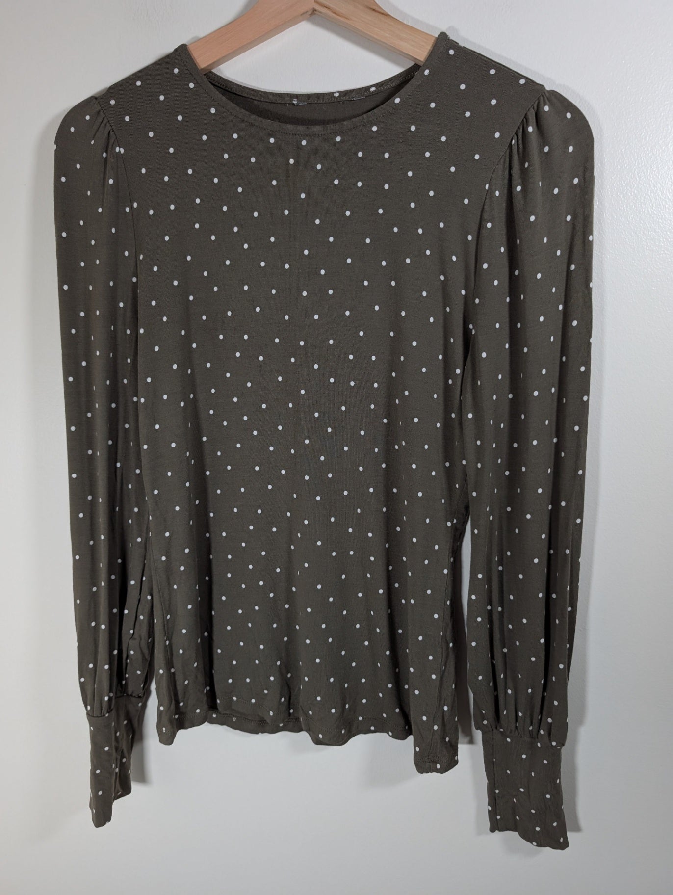 No label polka dot long sleeve - appears small