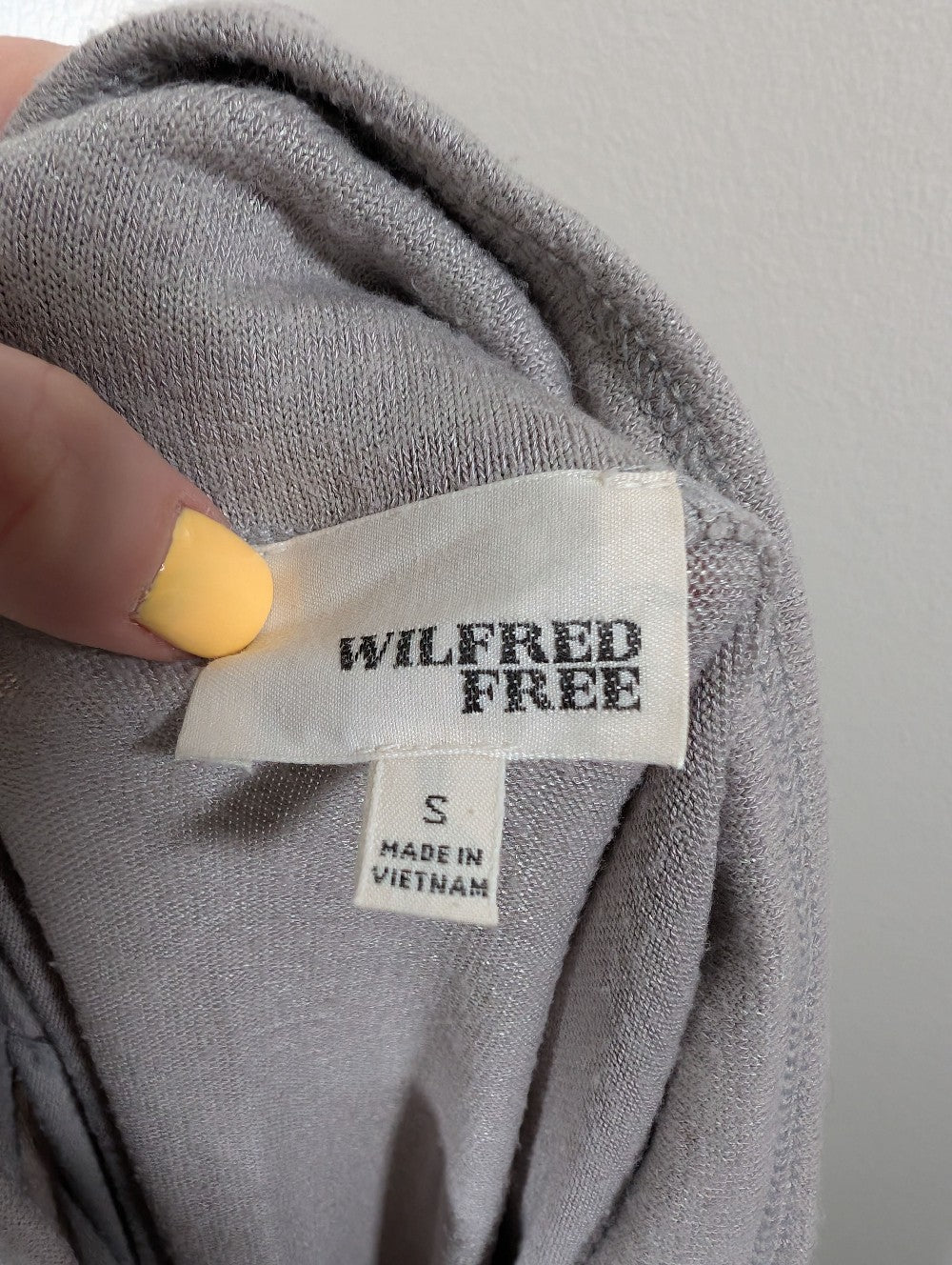 Wilfred Free tan skirt - Small (Minor Flaw)