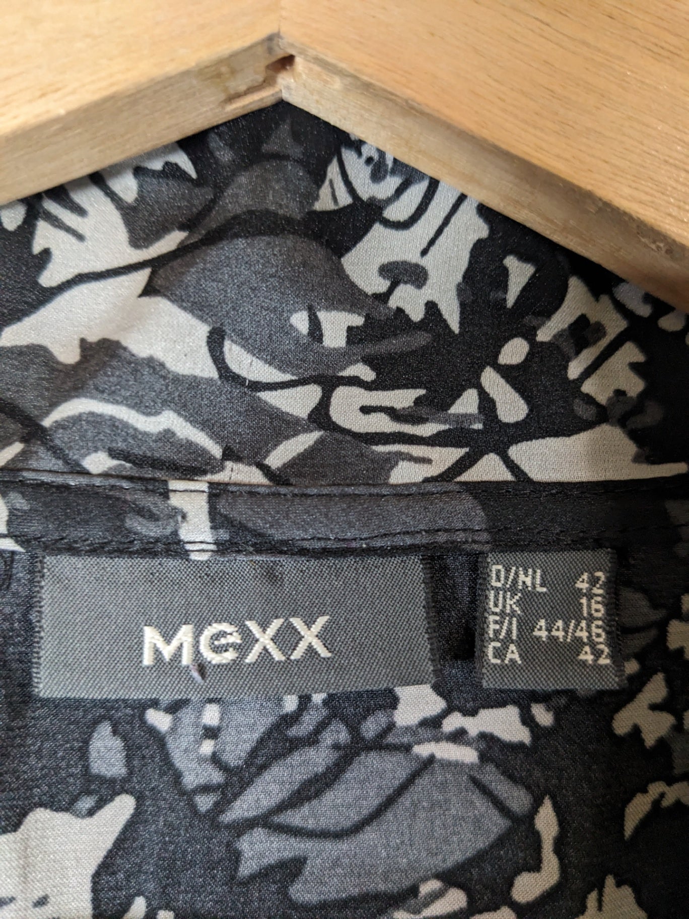 Mexx Sleeveless Blouse - Large