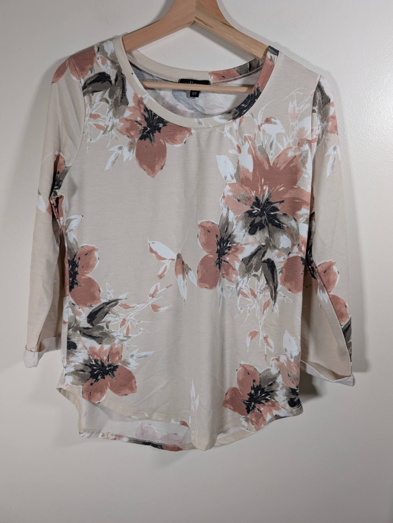 Eclipse Floral 3/4 Length Sleeve - Small
