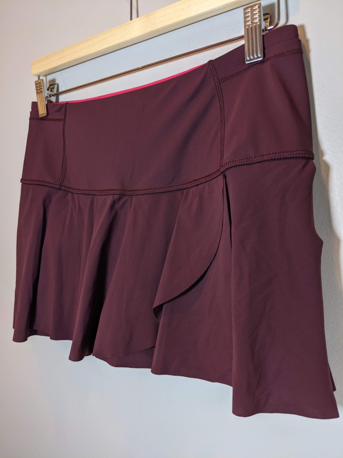 Lululemon Burgundy Skirt - Sz 6
