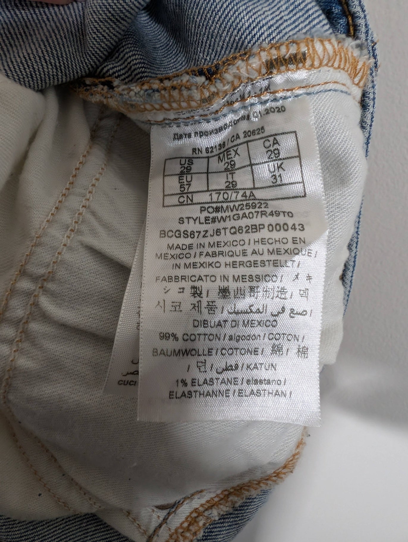 Guess high rise straight jeans - SZ 29