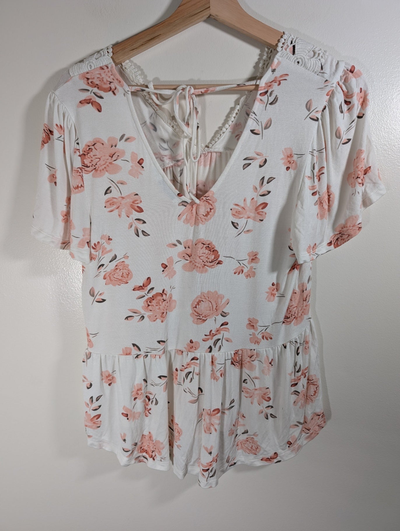 Ricki's Floral Blouse - Small