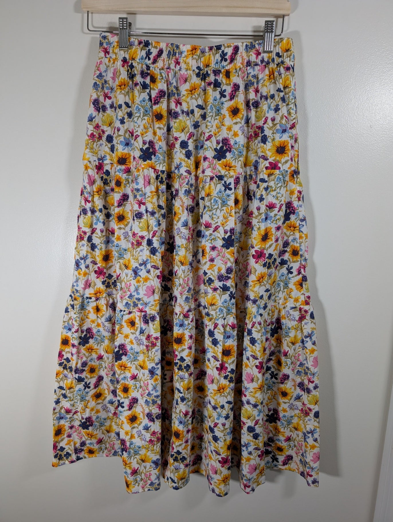 Old Navy floral skirt - Medium