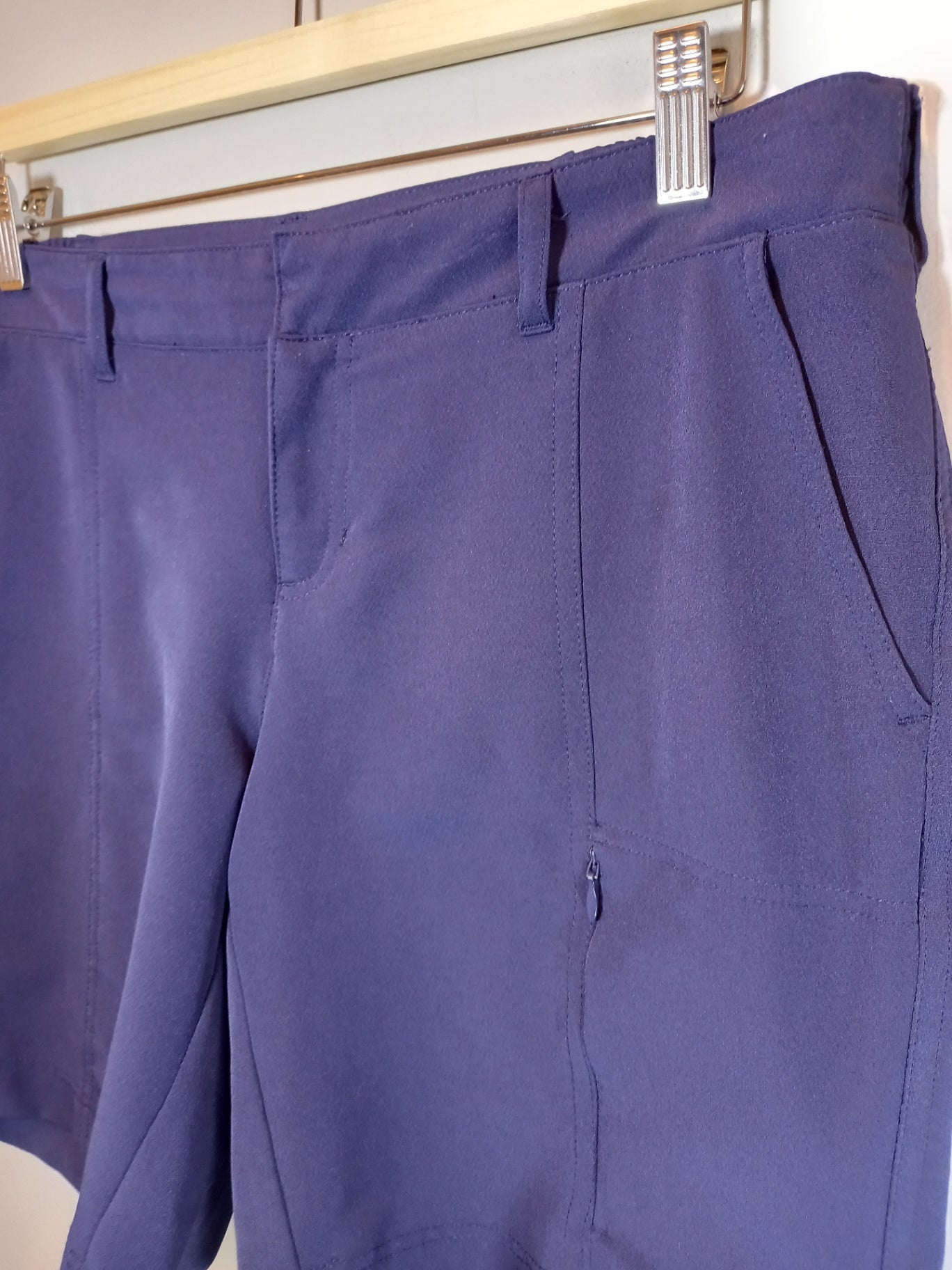 32 Degree  Navy Shorts - Medium