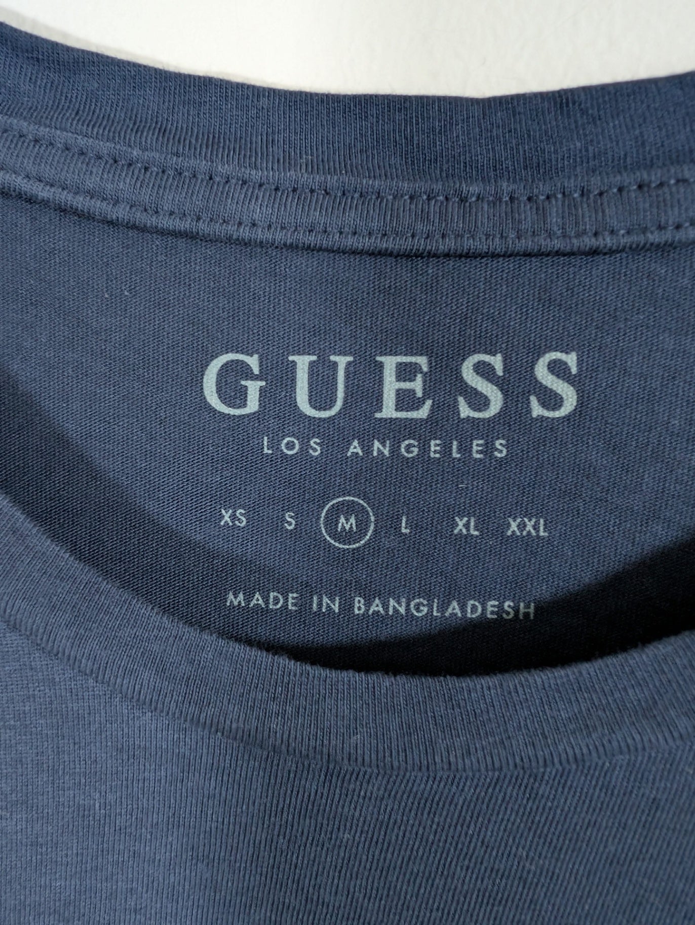 Guess tee - Medium
