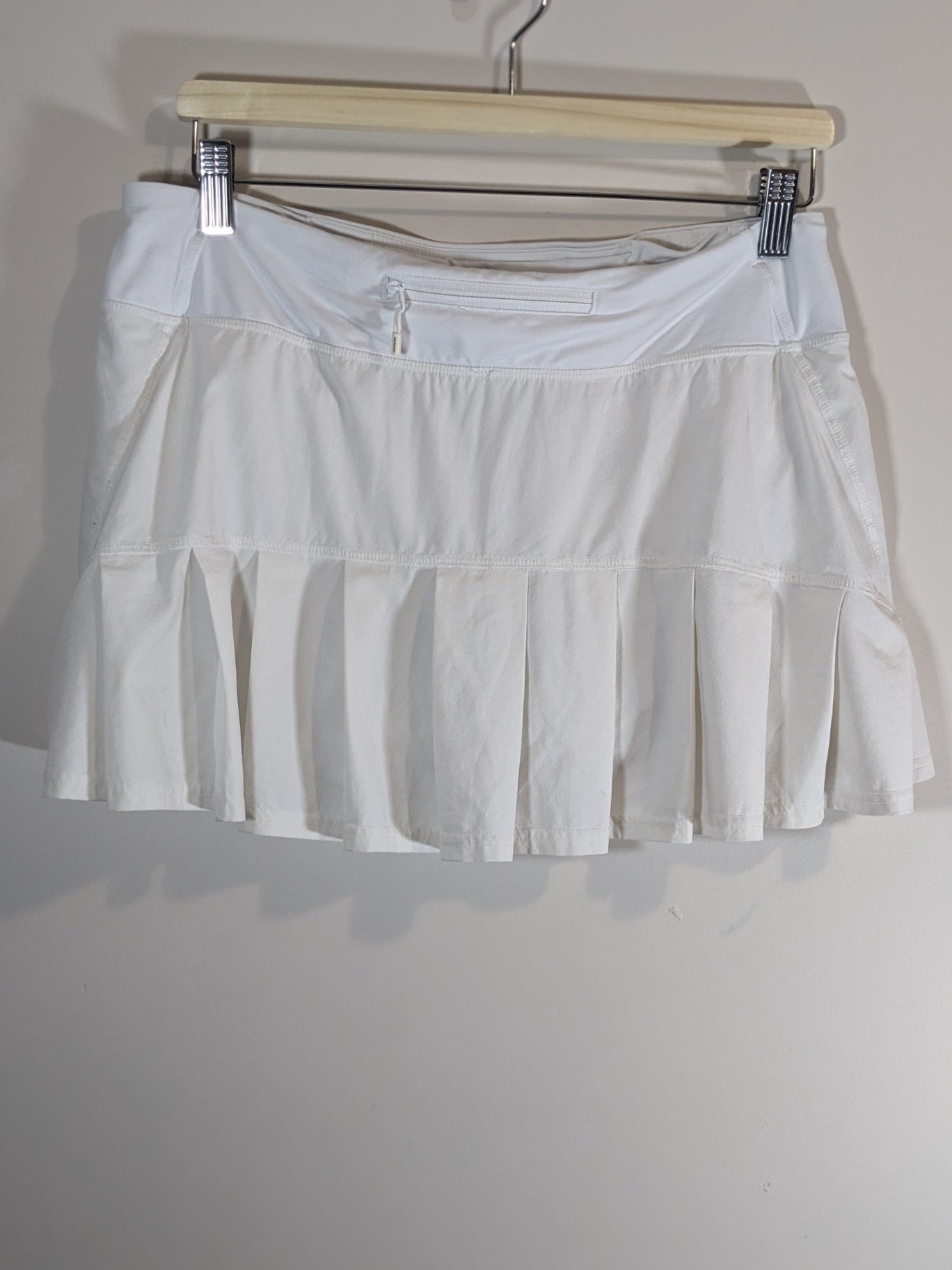 Lululemon Circuit Breaker Skirt - Sz 6
