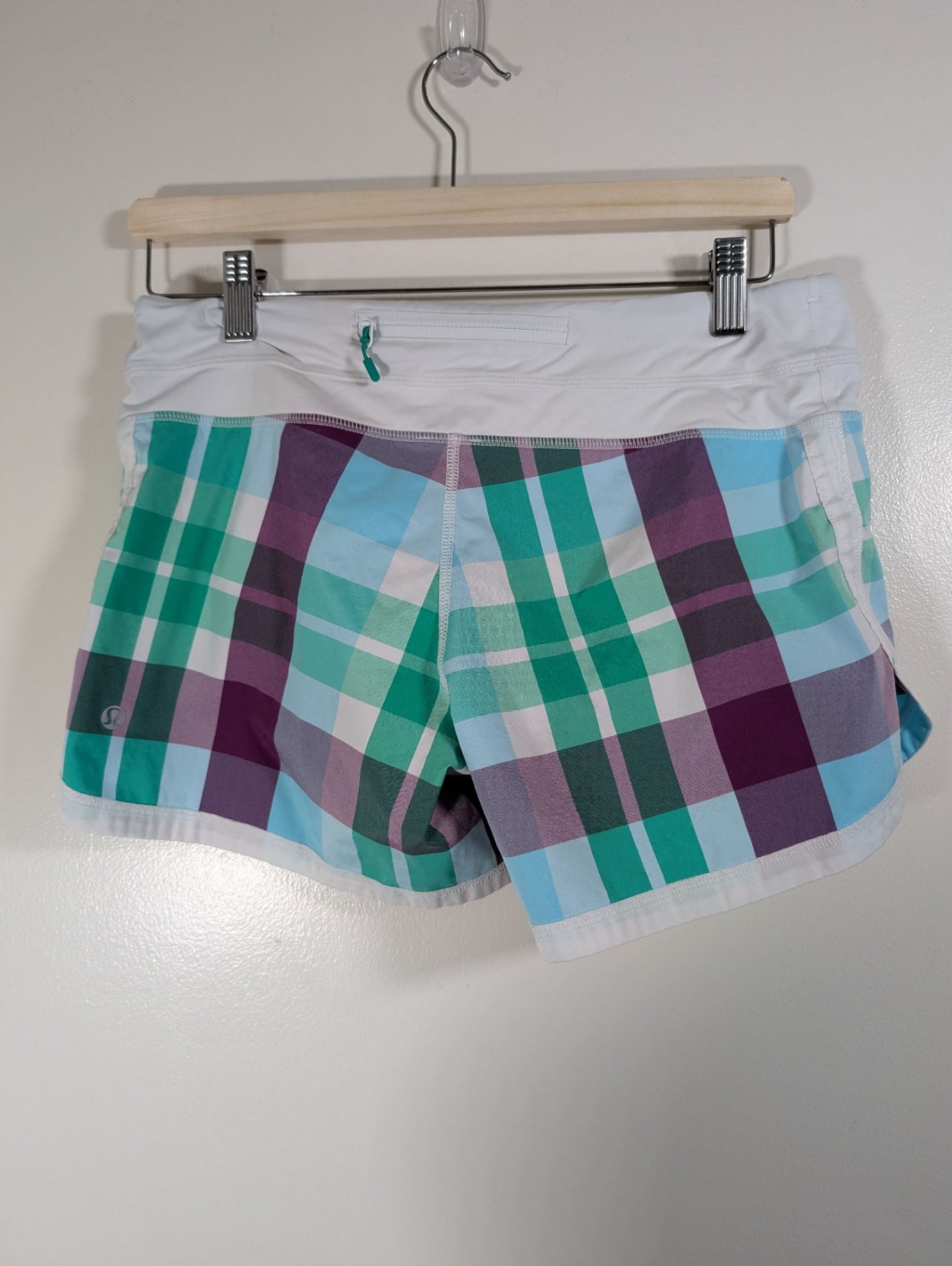 Lululemon plaid shorts - SZ 6